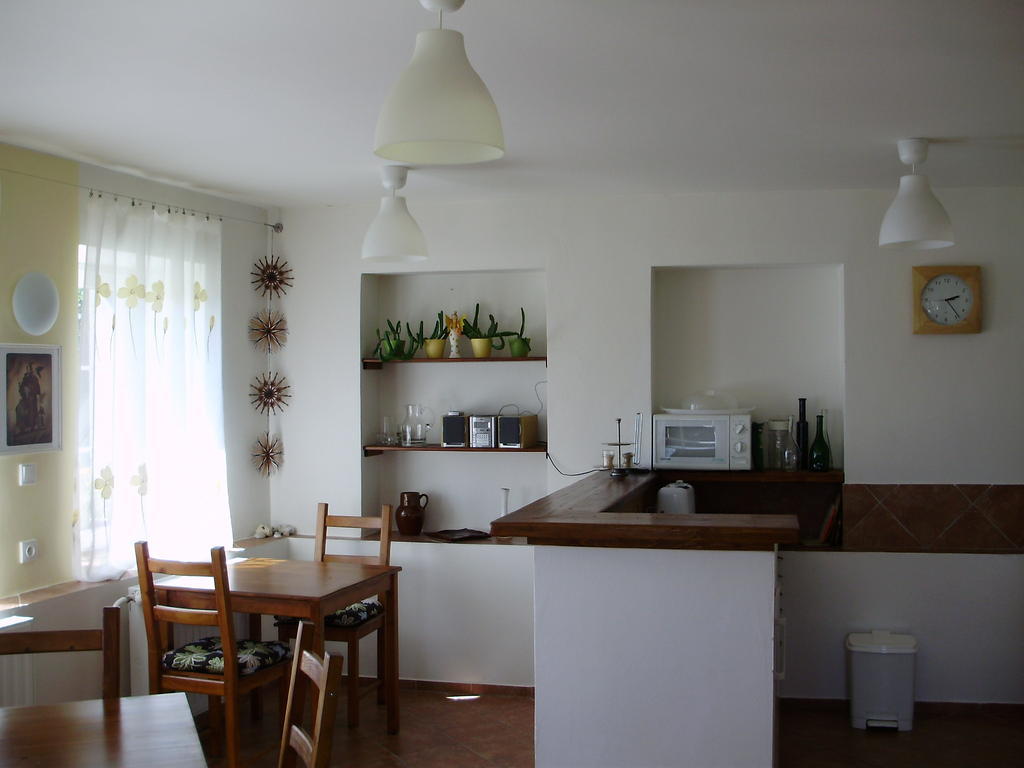 Ubytovani Doma Hotel Tisá Екстериор снимка
