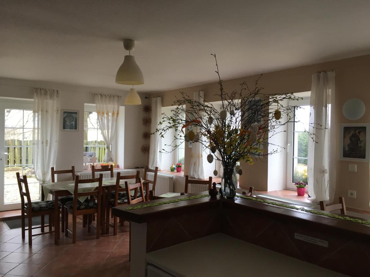 Ubytovani Doma Hotel Tisá Екстериор снимка